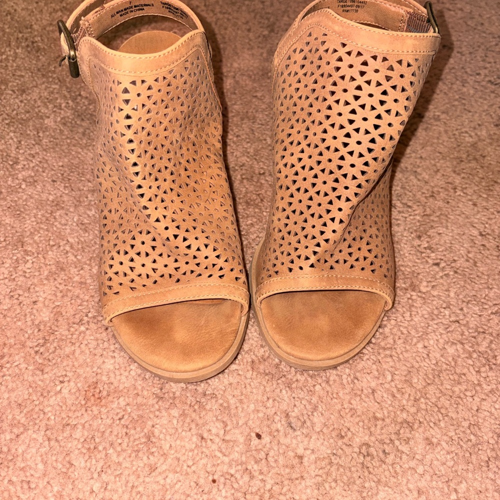 Universal Thread Tan Laser-Cut Peep Toe Mule Clogs